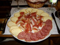 /album/galleria-foto-antipasti/antipasti-salumi-e-formaggio-jpg/